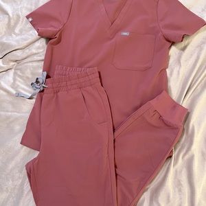 Figs Mauve scrub set- S